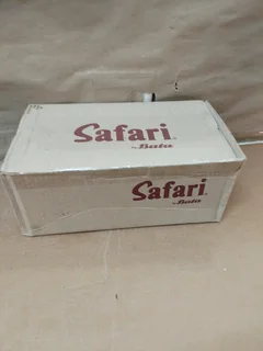 BATA Men&#39;s Safari Legacy Boot Orange Sole