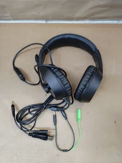 T-Dagger Over-Ear Caspian 3.5mm AUX RGB Gaming Headset