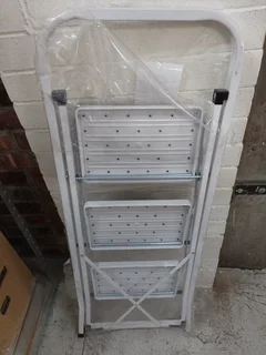 3 Step Ladder With Non Slip Steps