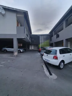 Large 1-bedroom Apartment to Let in Nazareth, Pinetown