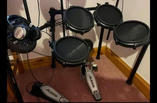 Alesis nitro mesh kit