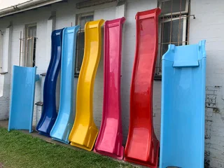 3MTR Kids slide (extra width With water attachment For slippery fun