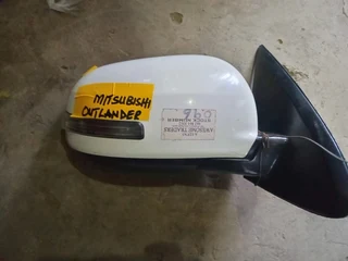 Mitsubishi Outlander Mirror