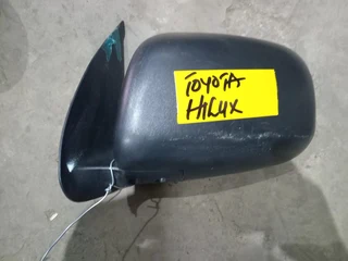 Toyota Hilux Mirror