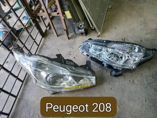 Peugeot 208 Headlights
