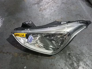 Hyundai I10 Grand Headlight