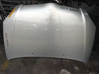 Toyota Avensis Bonnet