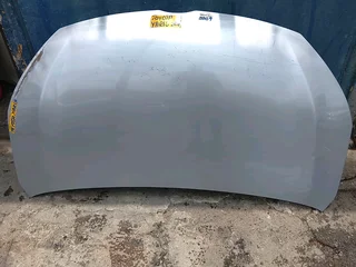 Toyota Yaris Bonnet
