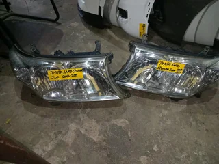 Toyota Landcruiser J200 Headlight