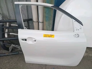 Suzuki Baleno Door
