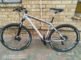 Titan 29r MTB with disc brakes (M) R3500
