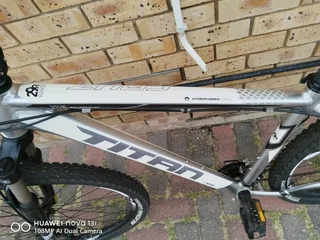 Titan 29r MTB with disc brakes (M) R3500