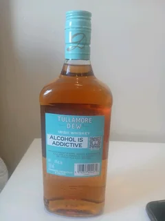 I&#39;m selling  Tullamore wisky 750ml orange