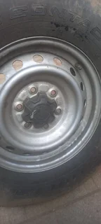 Hi I'm selling tyre for Ford ranger in good condition