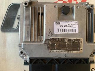 Audi A5 2.0 TDI ECU Computer Box