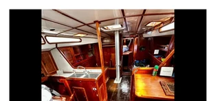 BARGAIN!!! 41 ft Vickers R700,000. VAAL. Transport R59k to R/Bay. Call Anjé 0712961465