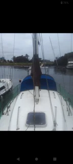 28 ft Spirit Van de Stadt yacht for sale R120k. Dbn. Including Chain mooring. Call Anjé 0712961465