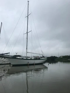 R300k. 38 ft Down Easter Traditional fibreglass sailing yacht for sale. Dbn. Call Anjé 0712961465