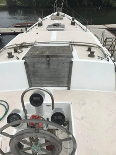 R300k. 38 ft Down Easter Traditional fibreglass sailing yacht for sale. Dbn. Call Anjé 0712961465