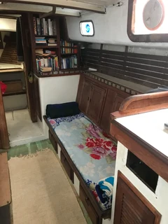 R300k. 38 ft Down Easter Traditional fibreglass sailing yacht for sale. Dbn. Call Anjé 0712961465