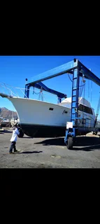 54 ft Hatteras Sportsfisher, 3 Detroit motors. R565k. Call Anjé 0712961465