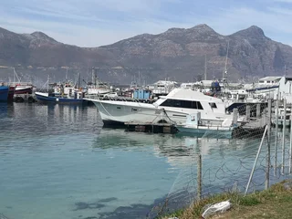 54 ft Hatteras Sportsfisher, 3 Detroit motors. R440k. Call Anjé 0712961465