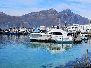 54 ft Hatteras Sportsfisher, 3 Detroit motors. R440k. Call Anjé 0712961465