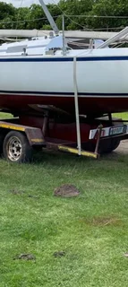 URGENT SALE! 8.5 m Beneteau First incl Trailer. R99k. Retractable keel. East Coast. Call Anjé 07129