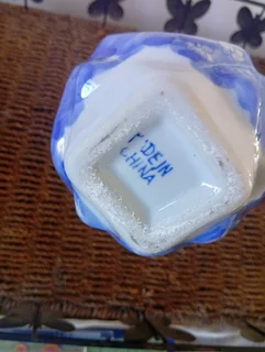 Collectable tea pot and coffee pot