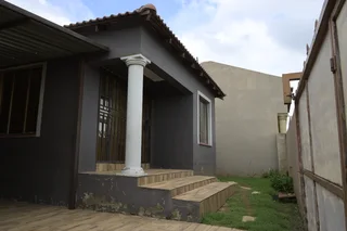 Property - Ad posted by Alucia Makapela