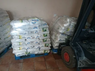 4 tons maize meal &#64;2.50 per kg/R2500 per ton, 2ton rice &#64;R6.7 per kg/R6700per ton