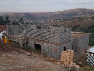 HANDYMAN/BUILDER/ALL ROUNDER LOOKING FOR WORK