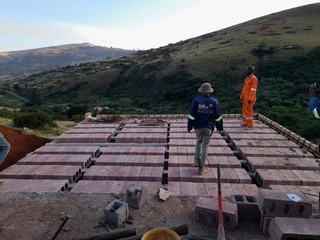 HANDYMAN/BUILDER/ALL ROUNDER LOOKING FOR WORK