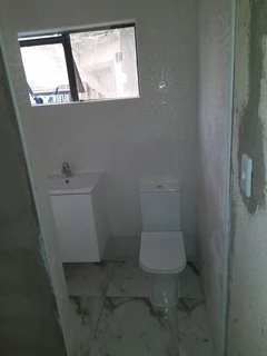 HANDYMAN / BUILDER/ ALL ROUNDER LOOKING FOR WORK