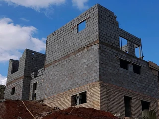 HANDYMAN / BUILDER / ALL ROUNDER LOOKING FOR WORK