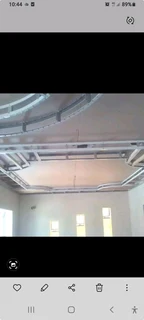 HANDYMAN / BUILDER / ALL ROUNDER LOOKING FOR WORK