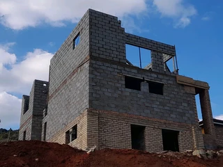 HANDYMAN / BUILDER / ALL ROUNDER LOOKING FOR WORK