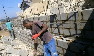 HANDYMAN / BUILDER / ALL ROUNDER LOOKING FOR WORK