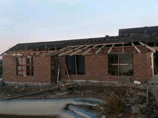 HANDYMAN / BUILDER / ALL ROUNDER LOOKING FOR WORK