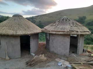 HANDYMAN/ BUILDER/ ALL ROUNDER LOOKING FOR WORK