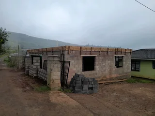 BUILDER / HANDYMAN / ALL ROUNDER LOOKING FOR WORK