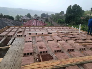 Builder / Handyman / All Rounder Looking For Work