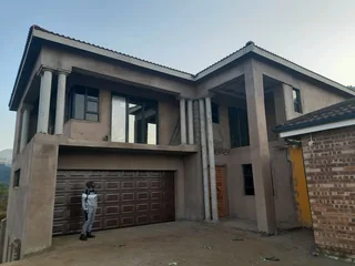 BUILDER / HANDYMAN / ALL ROUNDER LOOKING FOR WORK