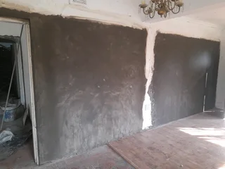 BUILDER ALL ROUNDER LOOKING FOR WORK