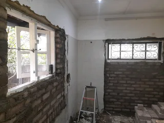 BUILDER ALL ROUNDER LOOKING FOR WORK