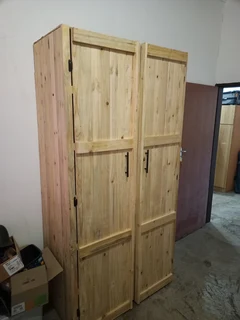 Custom Wood Cupboards