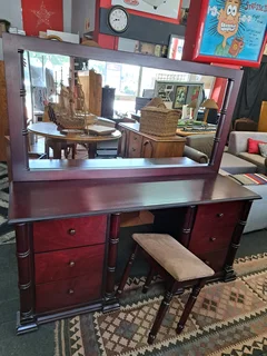 Dressing table