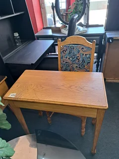 Oak table and chair