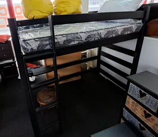 Loft bunk with new mattress