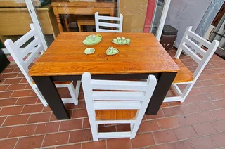 Dinning table 4x chairs